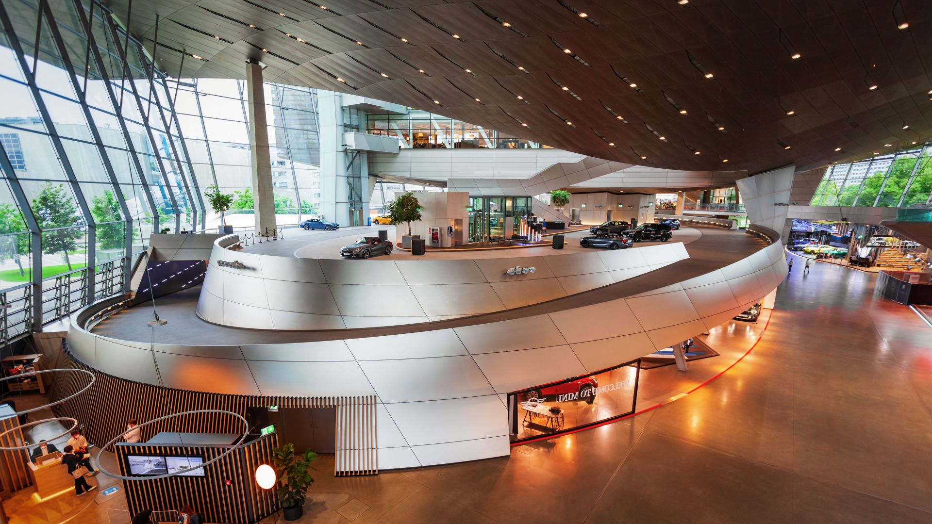 Luxus Bmw Welt Parken Kostenlos Bilder